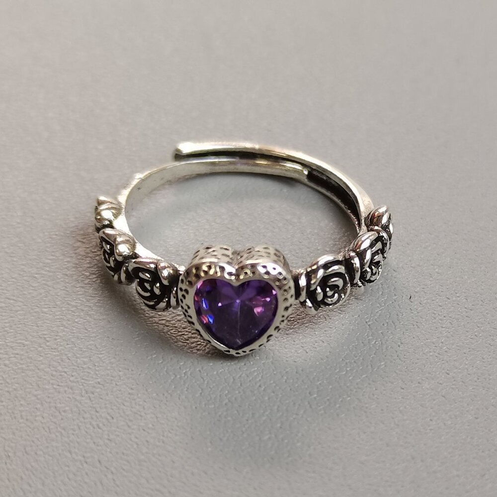 Second-hand women's classic fashion vintage silver ring